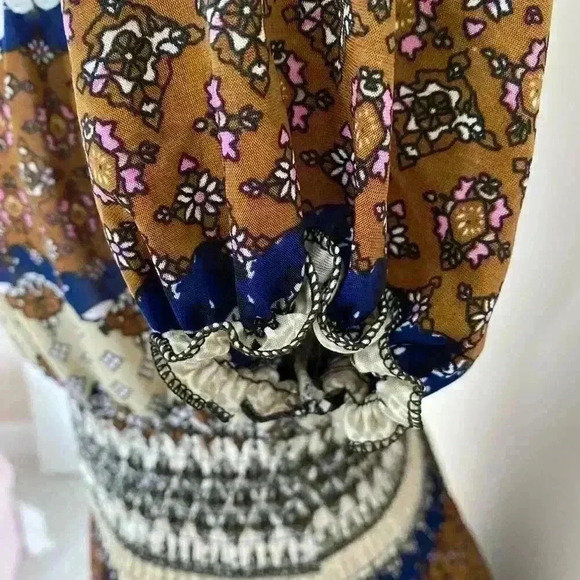 Off Shoulder Maxi Dress - Picture 5 of 8